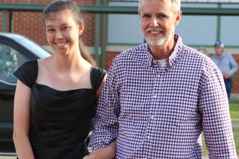 Coalgate Students Arrive in Style to Prom