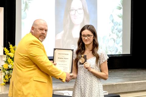 TUPELO SCHOOL HOSTS ACADEMIC AWARDS NIGHT