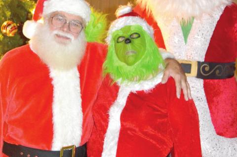 COALGATE CHRISTMAS TREE