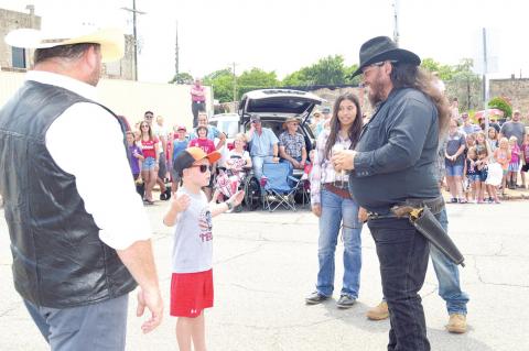 Tension fills city hall during council meeting