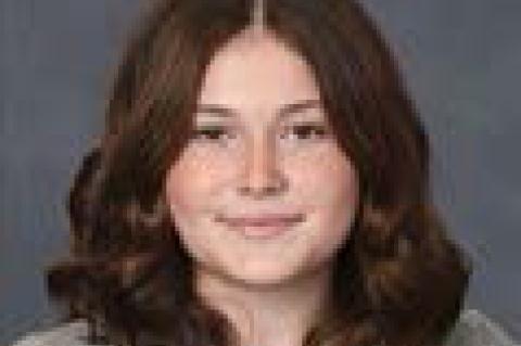 BENTLEY SCHWARZ Bentley is the daughter of Ashton and Eric Schwarz and granddaughter of Herschel and Denise Goodson and Mark and Loretta Schwarz. She has attended Coalgate school 5 years and enjoys cheer, golf and dance